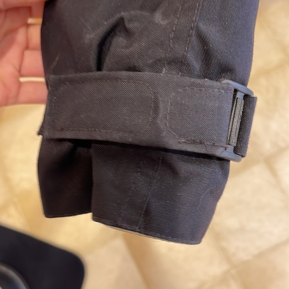 Stormtech winter jacket, interior zipout lining! Water and wind proof. Very warm - Picture 6 of 8